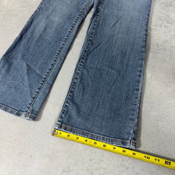 Levis 512 Perfectly Slimming Bootcut Denim Medium Wash Jeans - Size: 10P - Picture 4 of 12